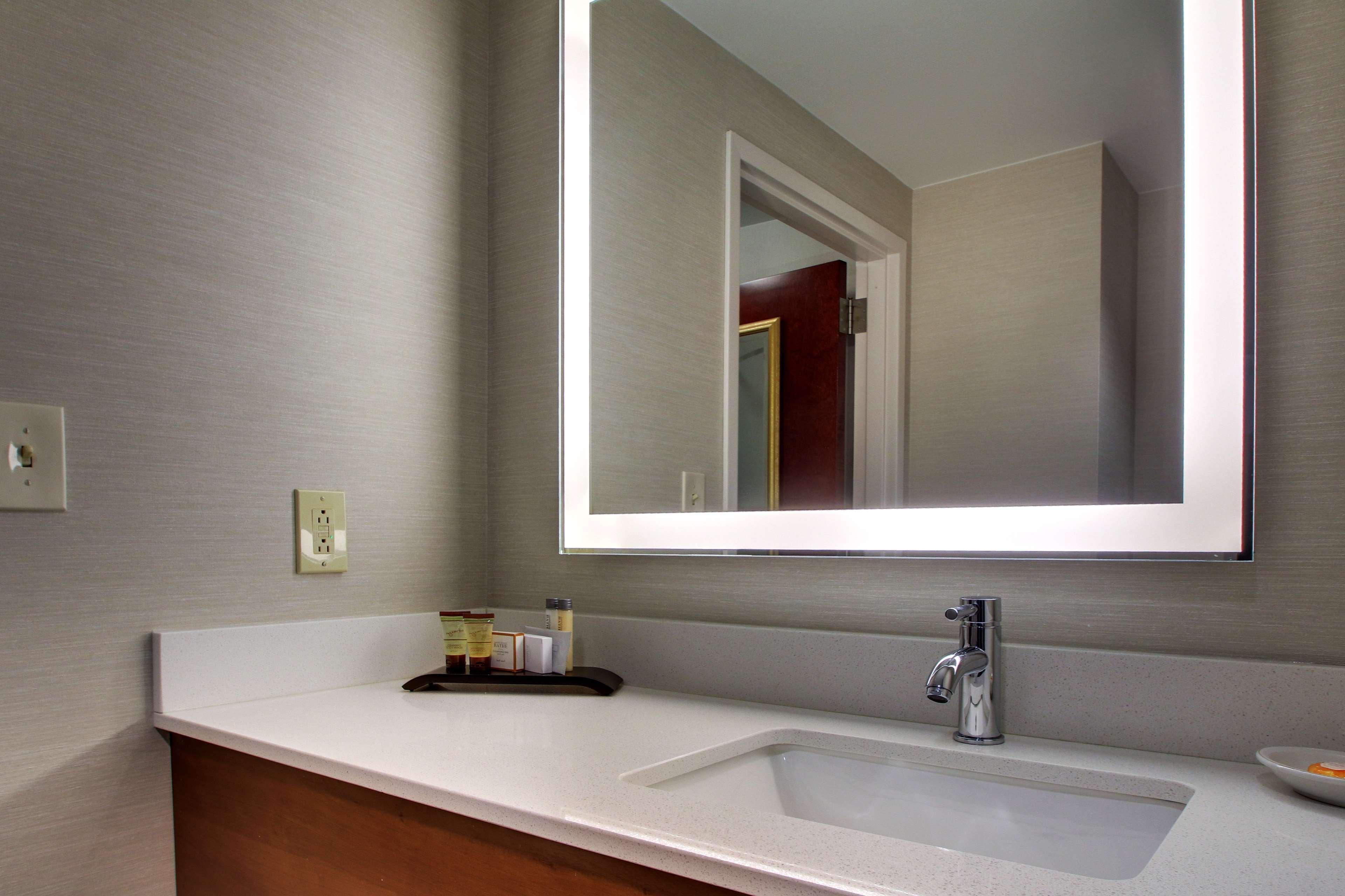 Best Western Plus Boston Hotel Eksteriør billede